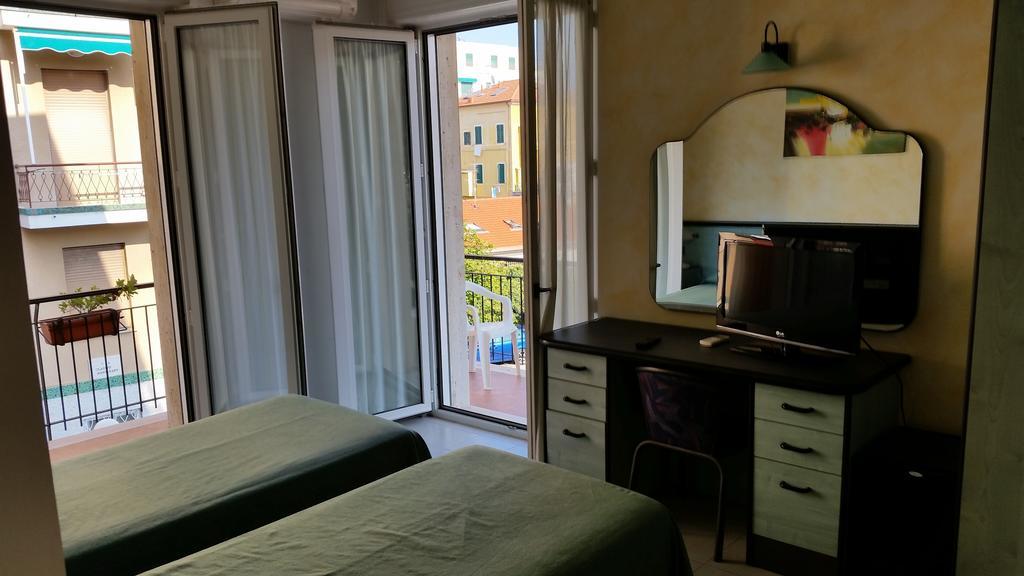 Hotel San Nazario Varazze Cameră foto
